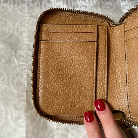 Tory Burch Britten Medium Wallet Tiramisu Gold Tan Brown
